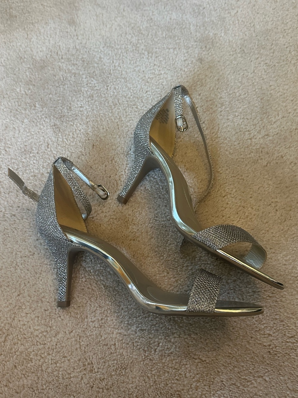 Bandolino silver sparkly heels